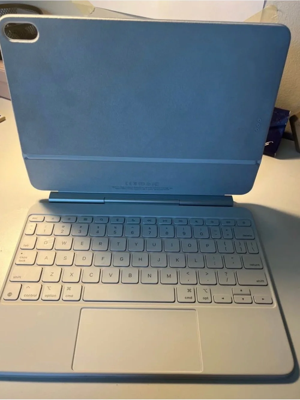 White apple Magic Keyboard for iPad Air 11”